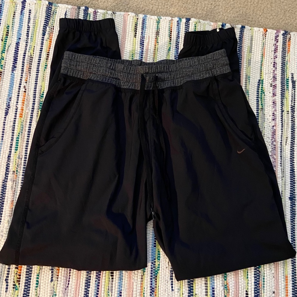 Nike Dri-fit training pants joggers with pockets